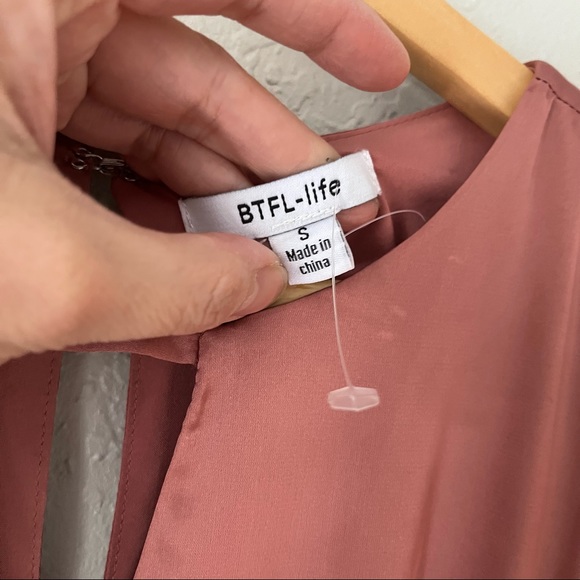 NWT BTFL-LIFE 1940s Satin Dress Terra Cotta Pink S - Picture 15 of 16